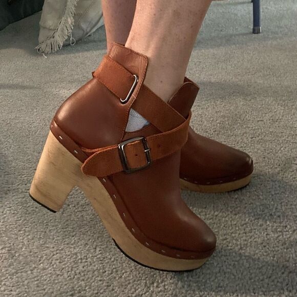 Free People Bungalow Clog Boots womens 6 ankle platform chestnut wrap buckle NEW - Picture 3 of 15